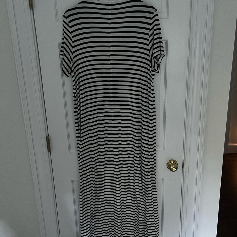 Bamboo Jersey Maternity & Nursing T-Shirt Dress - Picture 3 of 5